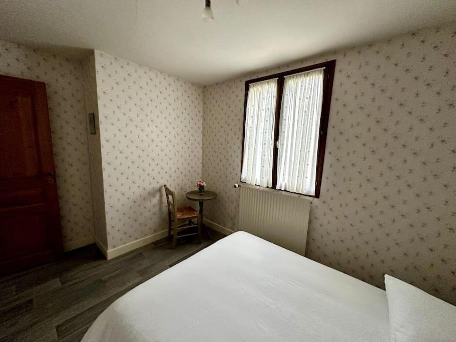 Maison De Campagne Proche Vichy Saint-Étienne-de-Vicq Exteriör bild